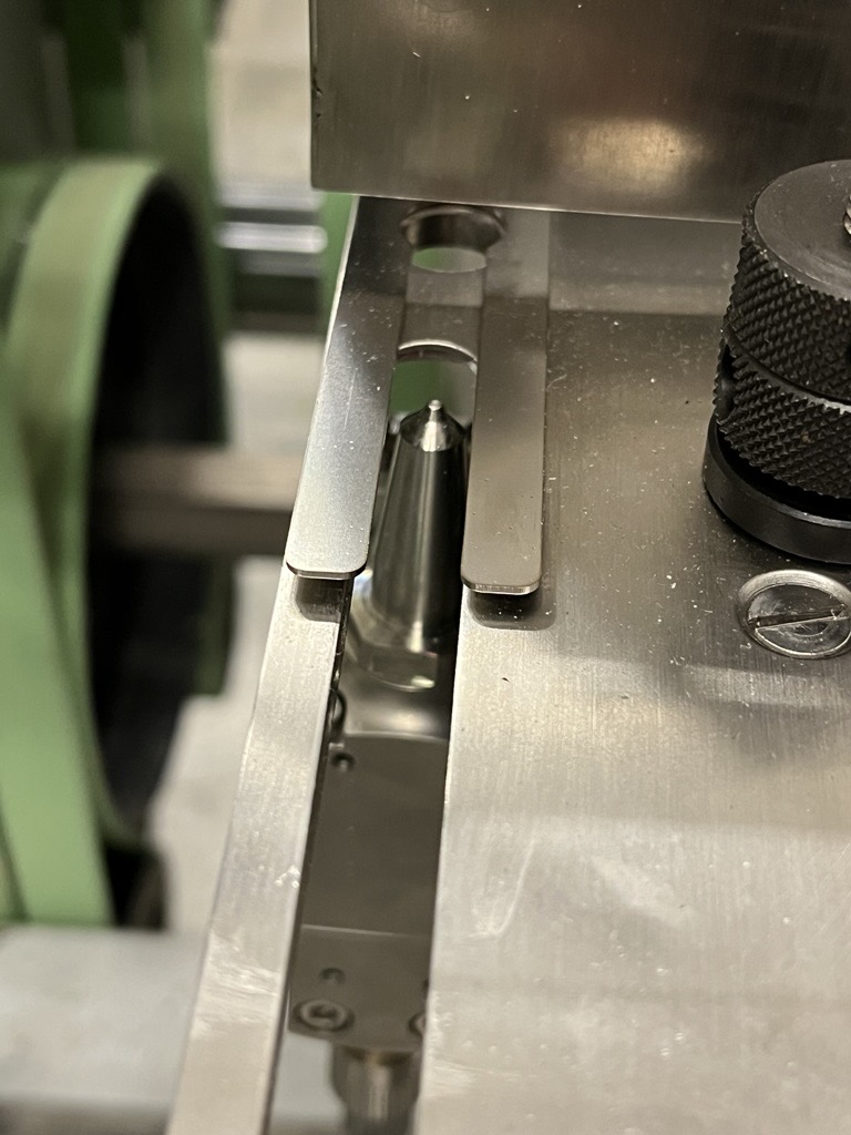 Baumer hhs Side Seam Gluing Solution with the reliable PX 1000 cold glue application head